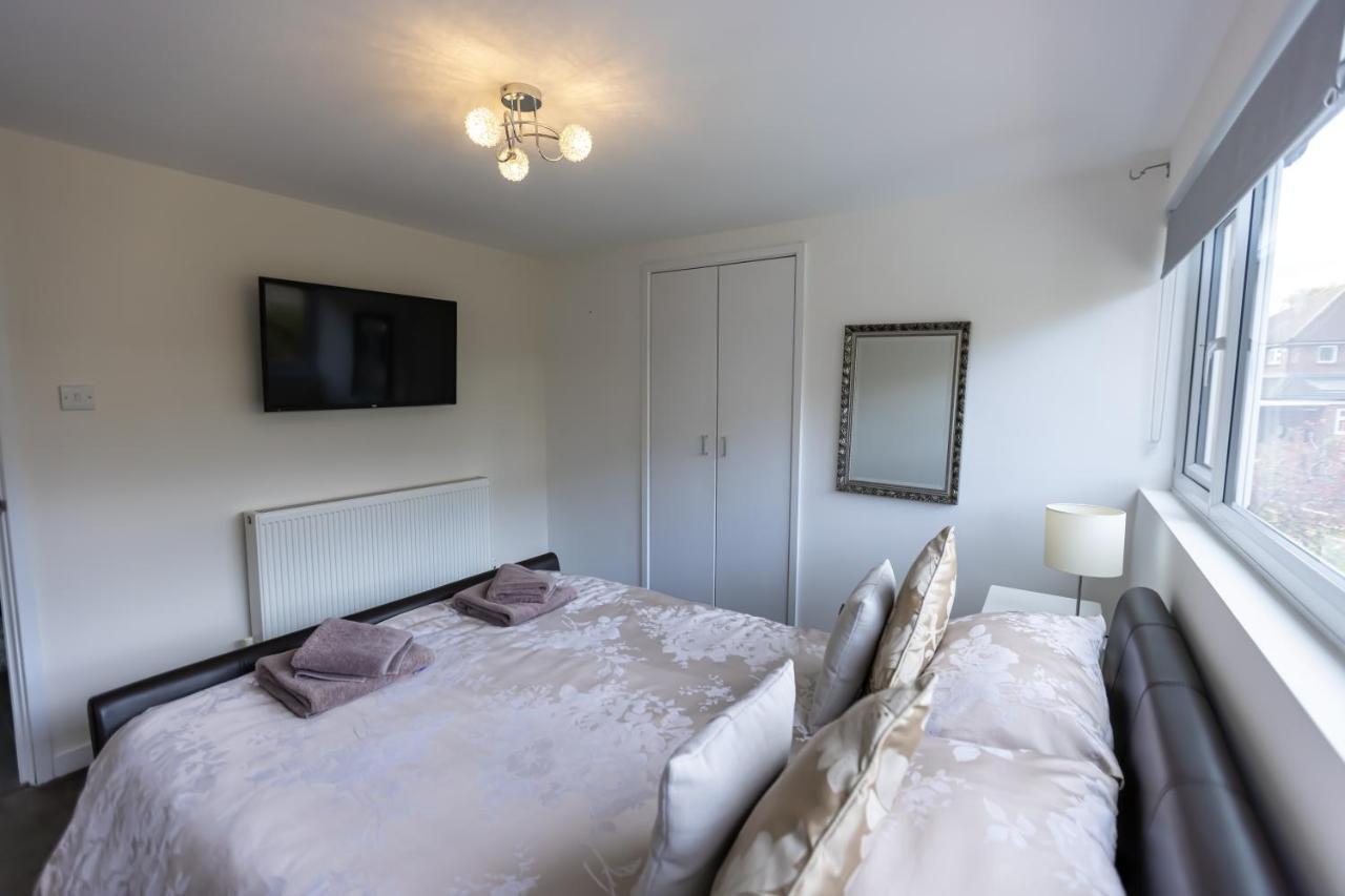 Beautiful Detached 1 Bedroom Apartment Eltham Bagian luar foto