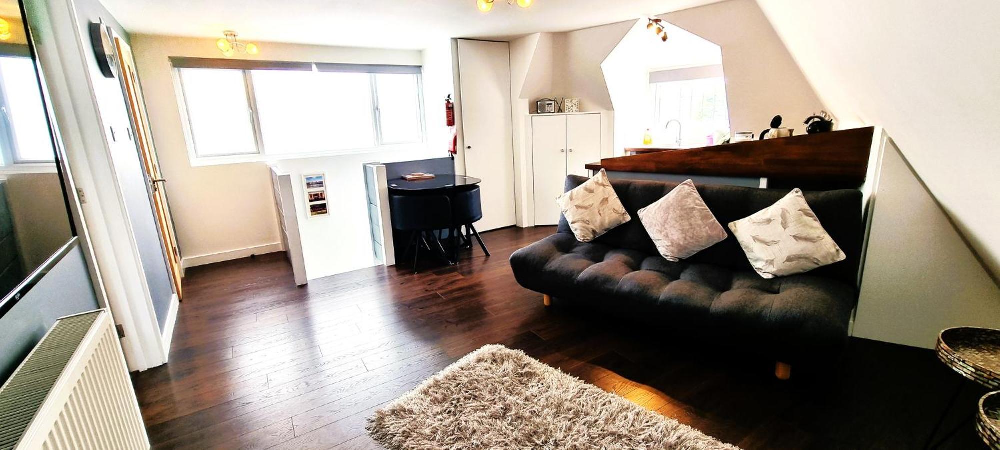 Beautiful Detached 1 Bedroom Apartment Eltham Bagian luar foto