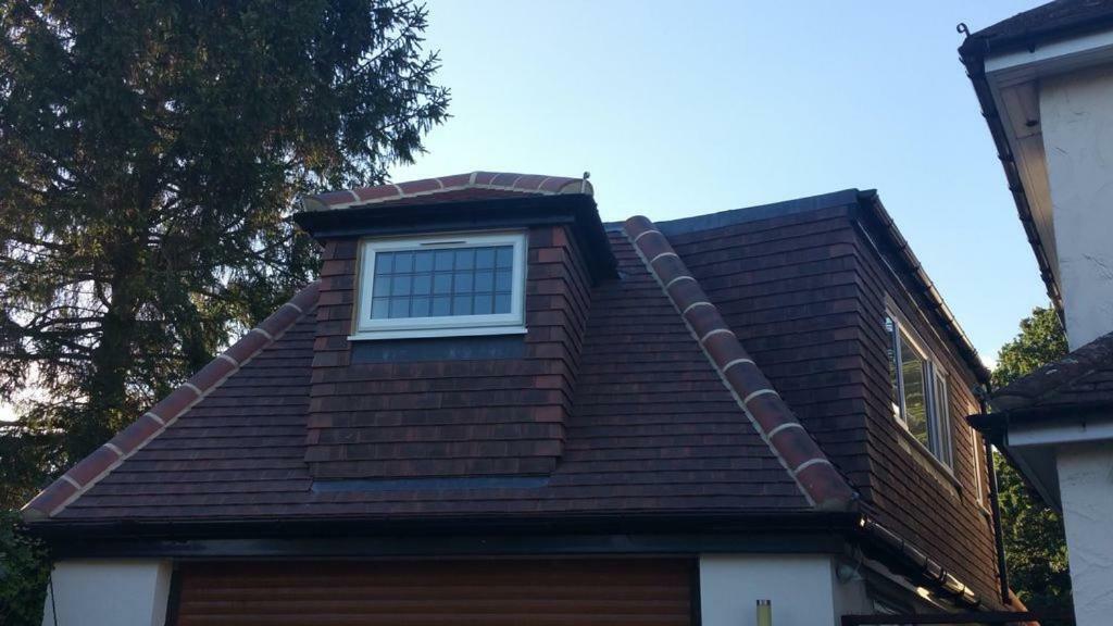 Beautiful Detached 1 Bedroom Apartment Eltham Bagian luar foto